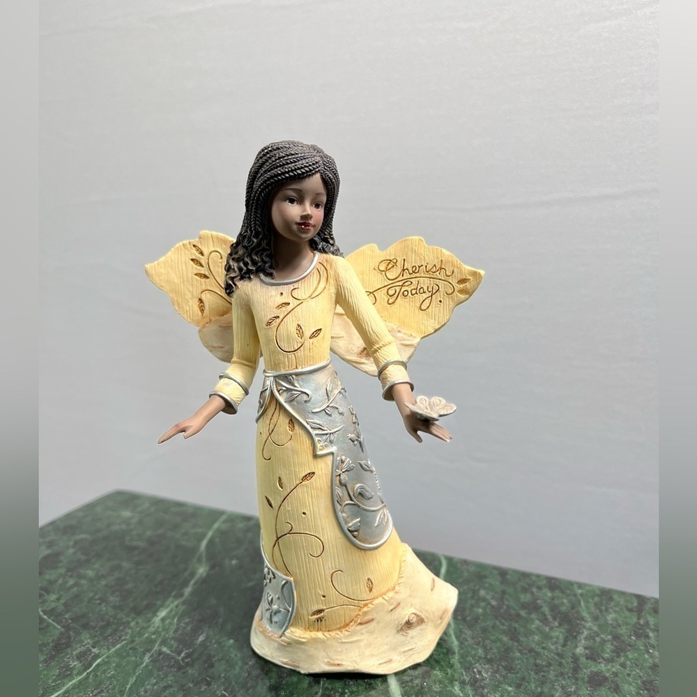 Elements Angel Cherish Today-5.5”-Preowned, EUC, No Chips/Cracks